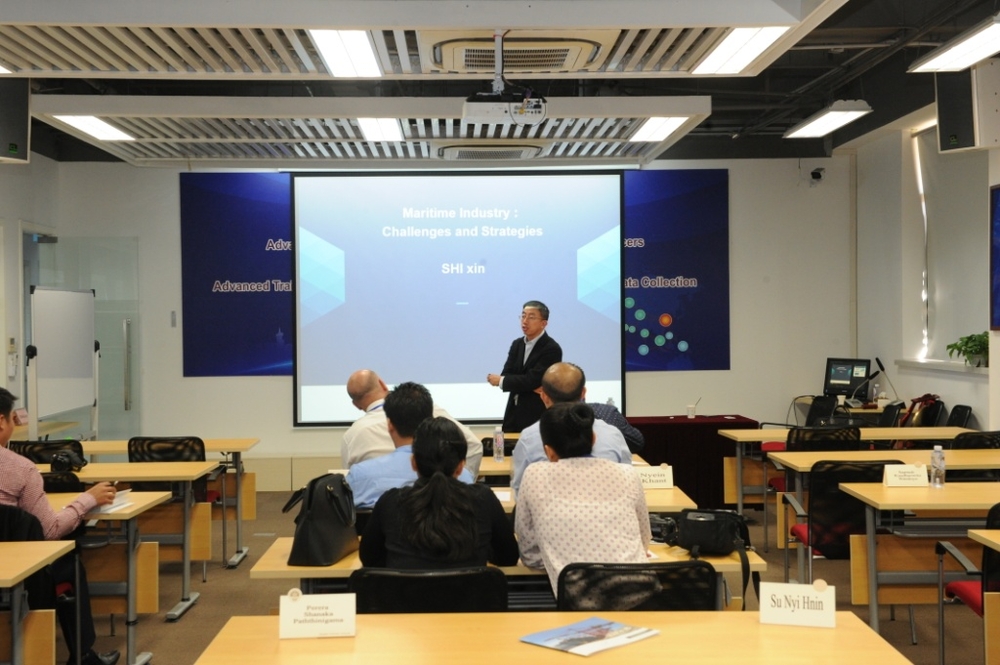 “一带一路”海事国家船舶能效管理和数据收集高级培训项目开班仪式在我校举行