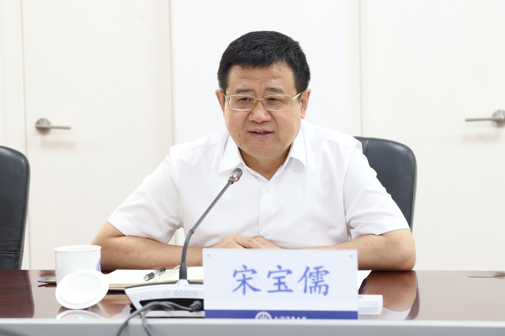 学校召开非航海类教师航行践习座谈交流会