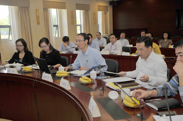 市教委内审督导复核组到我校检查工作