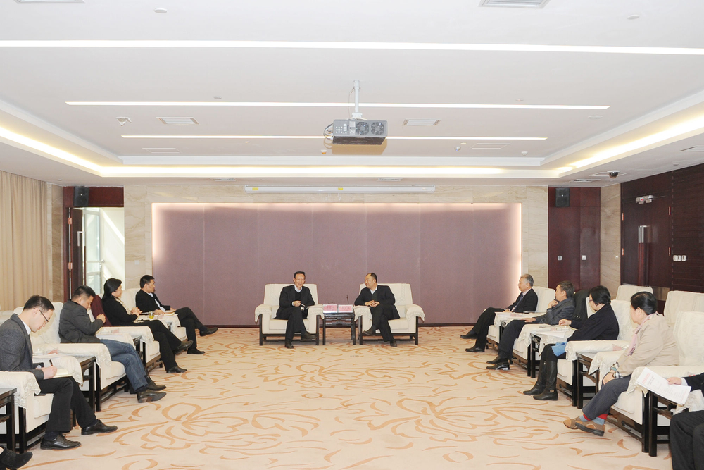 与西安国际港务区管理委员会座谈