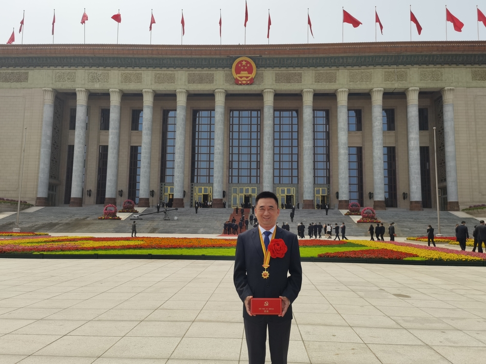 党的二十大代表黄强