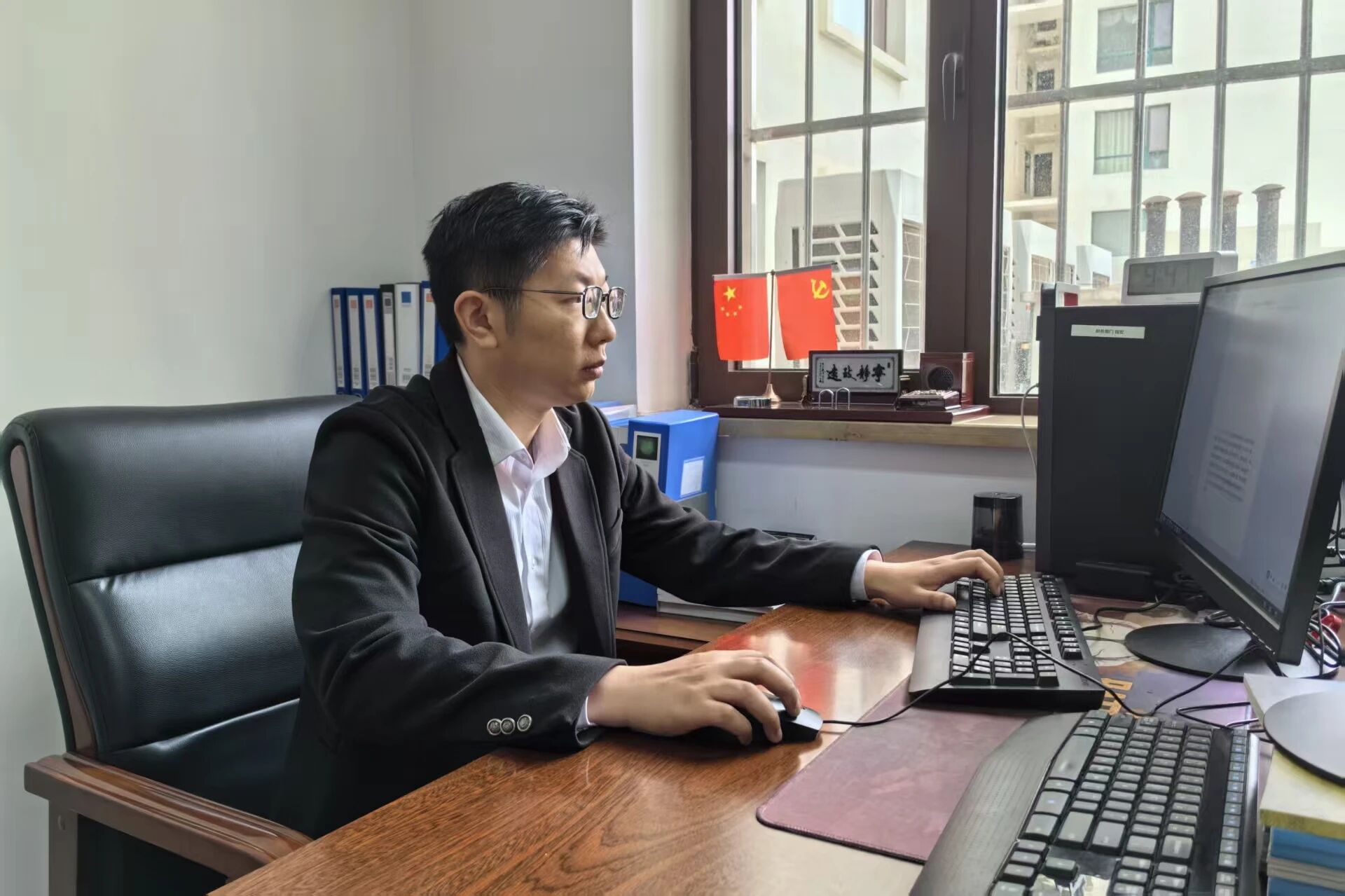 他在青海修她的手刹，她在上海开他的药方：上海这对高校夫妻的山海情书太暖了