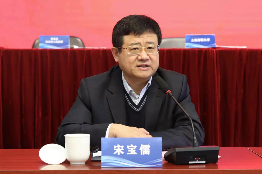 学校举行2021年“青岛招才引智名校行”活动暨青岛市招才引智工作站揭牌仪式