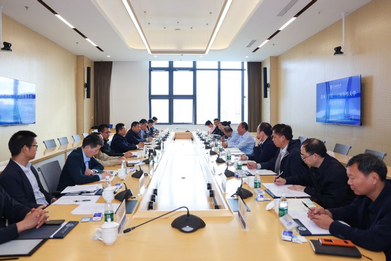 盐城工学院校长邵荣一行来校调研