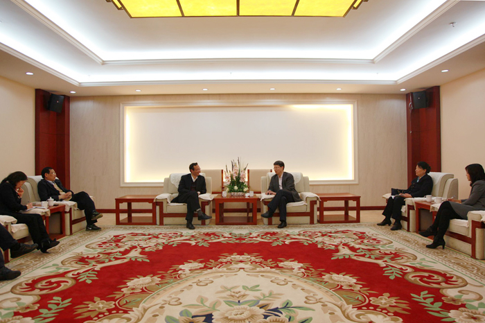 黄有方校长一行走访天津物产集团、天津港集团、中交天津航道局等企业