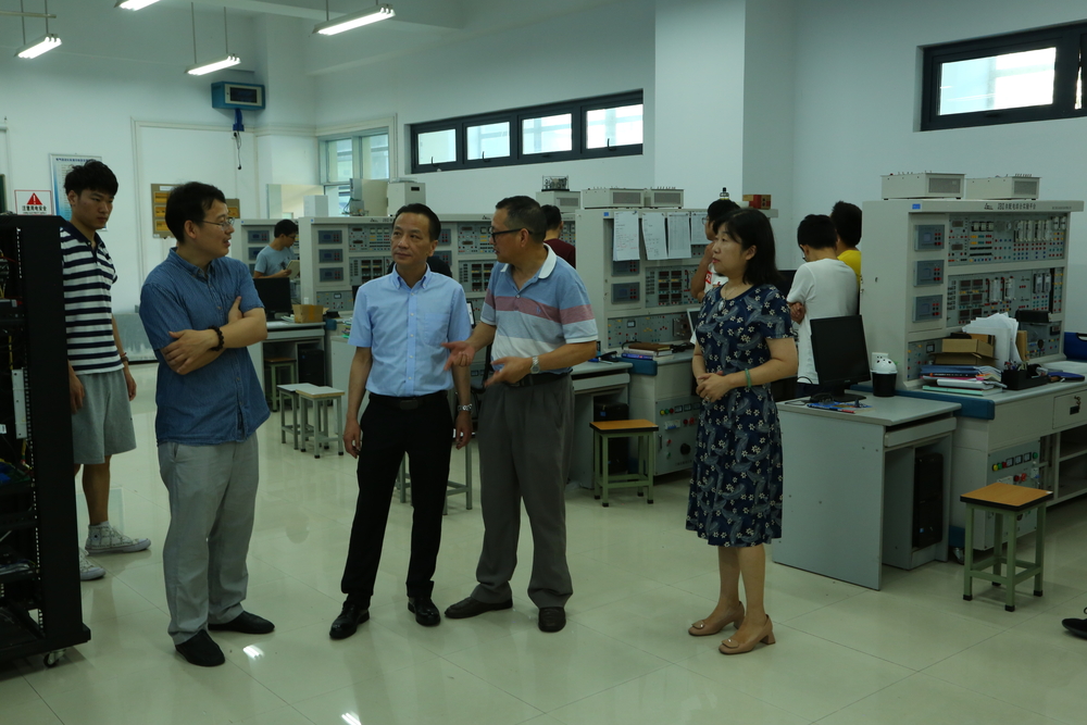 严伟副校长慰问一线科研教师