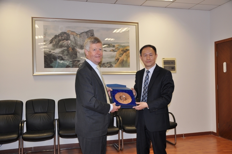 波罗的海交易所总裁来上海海事大学访问