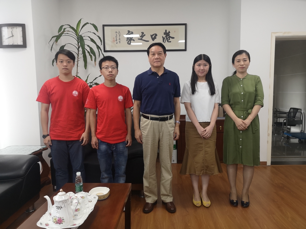 采访中国港口协会常务副会长陈英明