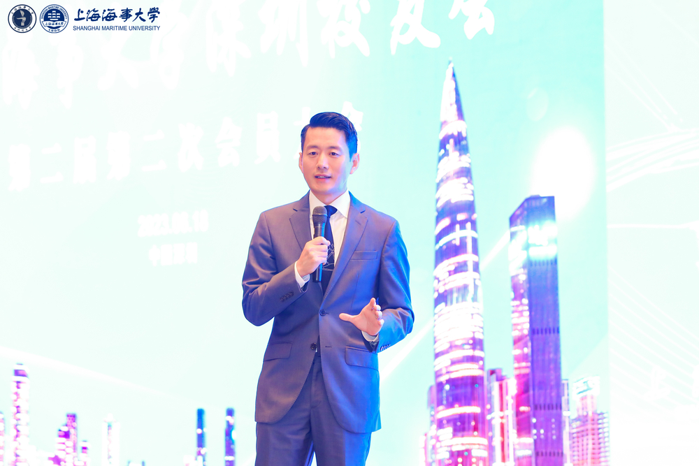 王峰校友作资讯分享