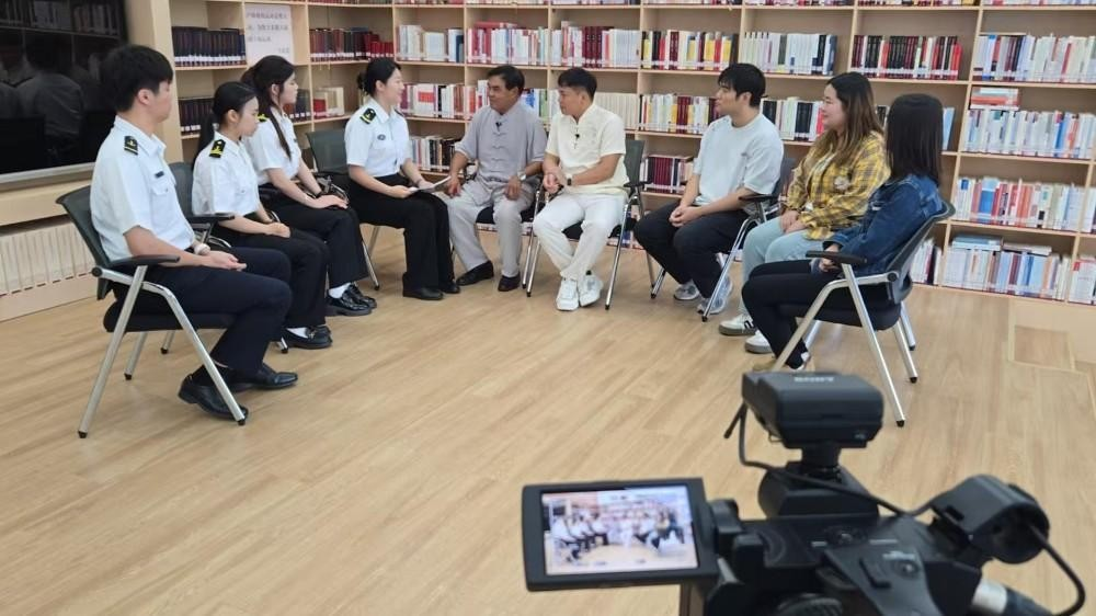 专题报告、课程授课、实践互动......《更路簿》传承人走进上海这所大学