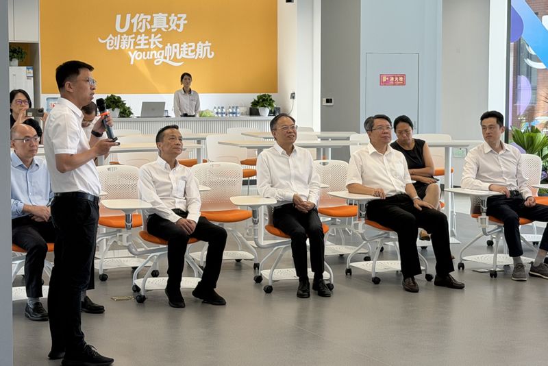 上海海事大学积极服务临港联合大学科技园建设