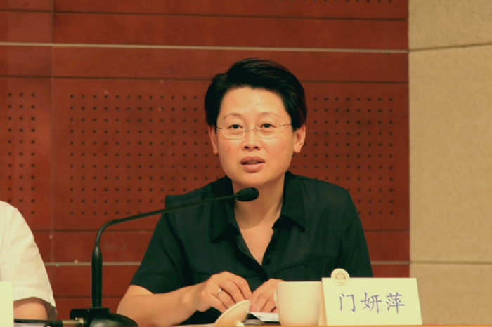 门妍萍副书记部署深入开展党的群众路线教育实践活动相关工作