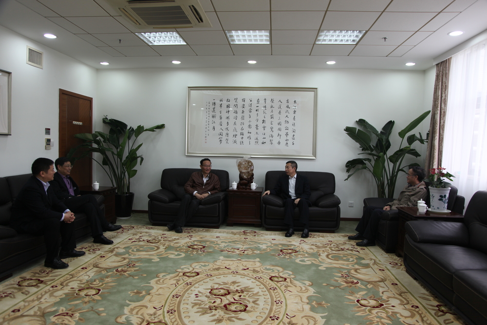 黄有方校长会见中国远洋海运集团翁羿安全总监一行