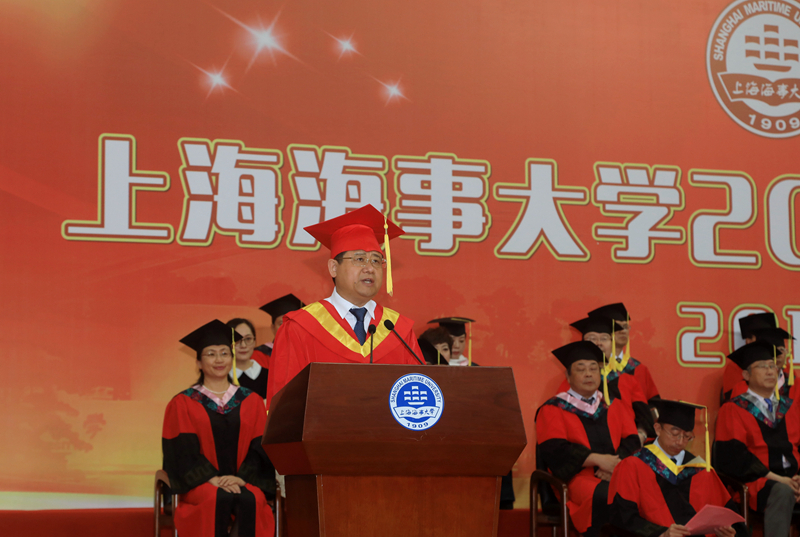 宋宝儒书记宣读2019届优秀毕业生表彰决定 宋宝儒书记宣读2019届优秀毕业生表彰决定