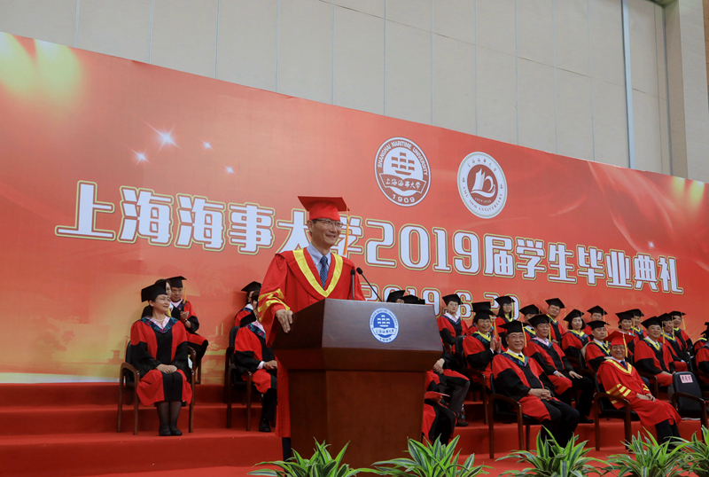 黄有方校长发表毕业致辞 黄有方校长发表毕业致辞