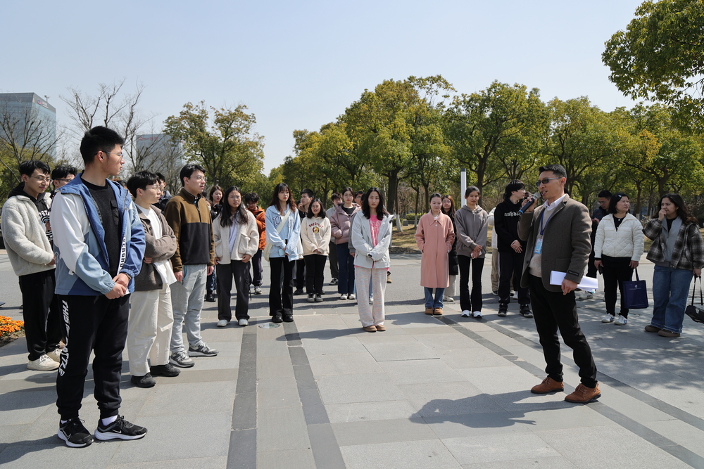 Campus Walk讲述校园绿化故事