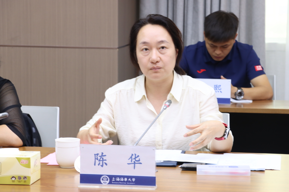 市教委体卫艺科处处长陈华