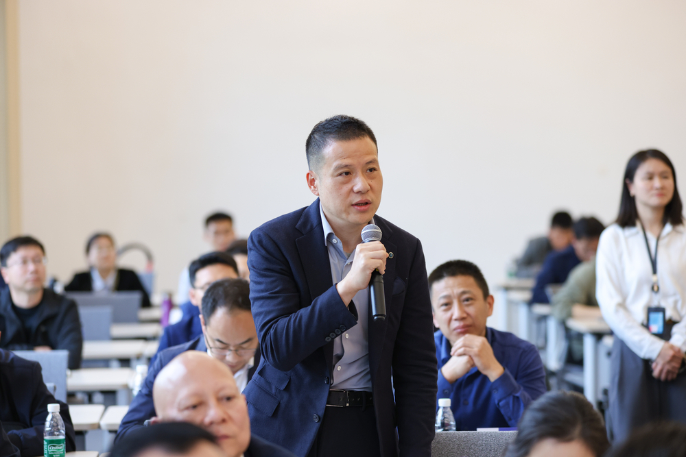 现场提问互动
