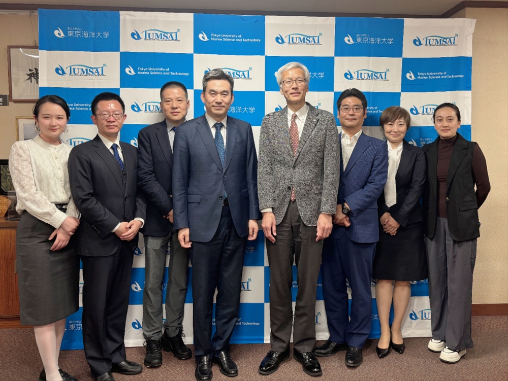 初北平校长拜访东京海洋大学校长井関俊夫