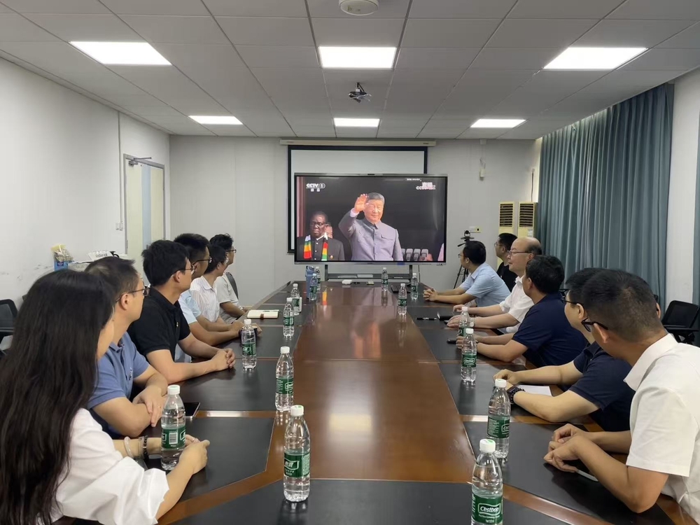 物流工程学院师生代表集中收看